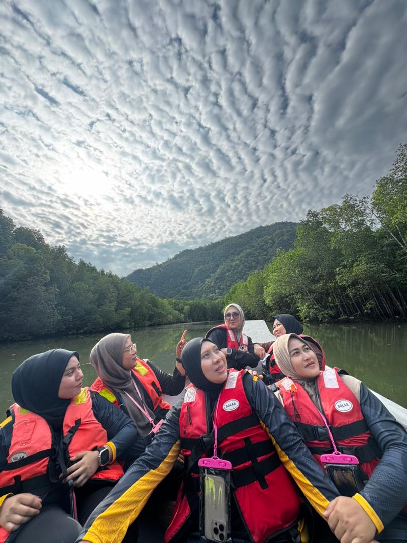 MANGROVE TOUR (PRIVATE BOAT)